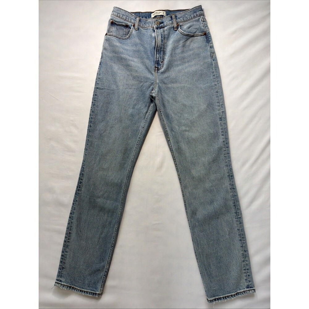 Abercrombie 90’s Slim Straight Ultra High Rise Medium Wash Jean Size 29 / 8